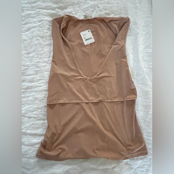 NWT! Free People S & M neutral Second Skin Cami tank. Deep neck. Thin 1/2 liner - Picture 6 of 14